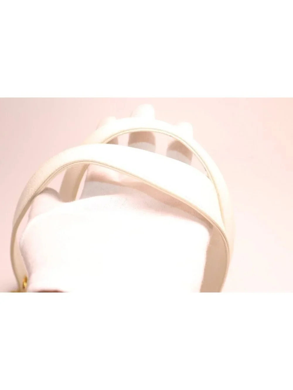 Chanel Caviar Leather Jumbo CC Logo White Chain Tote Bag